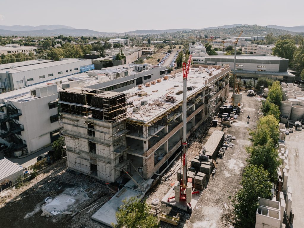 Νέα αεροφωτογραφία του βιομηχανικού κτιρίου σε εξέλιξη
