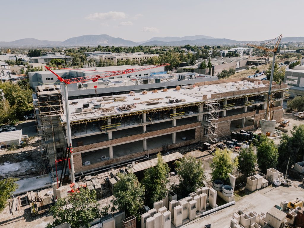 Δεύτερη αεροφωτογραφία του βιομηχανικού έργου σε εξέλιξη